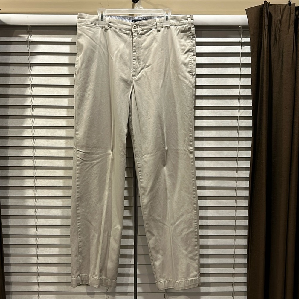 Tommy Hilfiger khaki pants - Picture 7 of 7